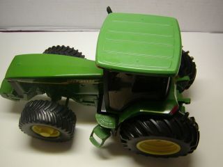 2003 Ertl 1/16 John Deere 8210 series Tractor Die cast Toy 15476 pre - owned 8