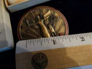 Vintage 1932 M.  S.  P.  C.  A.  Bronze enameled medallion pilgrim badge co w/box 2