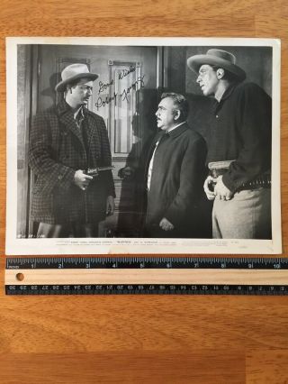 Robert Young Hand Signed Autograph - A Collectors Must Have