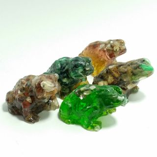 Set Of 5 Vintage Retro Resin Cast Frogs (one Is Souvenir Niagara Falls Canada)
