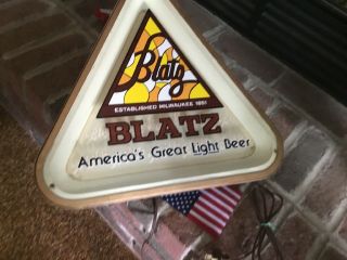 Vintage BLATZ BEER Lighted SIGN BAR Triangle Milwaukee 4