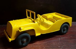 Vintage Tootsietoy Yellow Army Jeep 4 5/8 " 