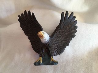 Schleich Bald Eagle Spread Wings 3 Rabbits,  Chick Penquines & Otter Animals 2