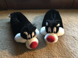 “sylvester The Cat” Slippers: Warner Brothers Looney Tunes Large