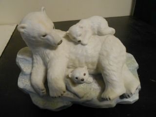 Maruki Fine Porcelain Polar Bear Family 1992 - Polar Expedition
