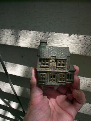 OLD SMALL c.  1900 A.  C.  WILLIAMS COLONIAL HOUSE ANTIQUE CAST IRON STILL BANK TOY 2
