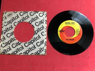 The Beatles - Eleanor Rigby/yellow Submarine Capitol 45 Rpm Record Nm -