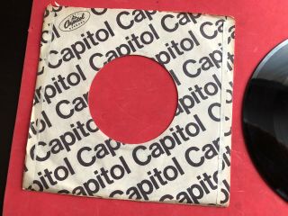 THE BEATLES - ELEANOR RIGBY/YELLOW SUBMARINE CAPITOL 45 RPM Record NM - 5