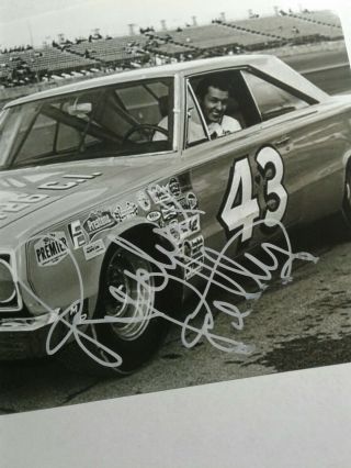 Richard Petty Authentic Hand Signed Autograph 4X6 Photo - NASCAR LEGEND 2