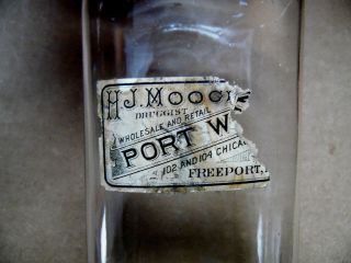 Antique WT Co Druggist Clear Glass Medicine Bottle Paper Label 3