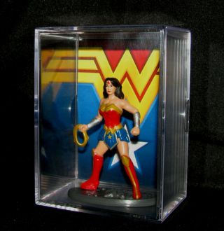 Wonder Woman Lasso & 52 Figure (inspired By) Case Display.