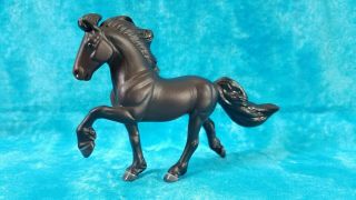 Custom CM Breyer TWH Stablemate to Icelandic Horse by Sue Kern (Thompson) 3