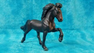 Custom CM Breyer TWH Stablemate to Icelandic Horse by Sue Kern (Thompson) 4