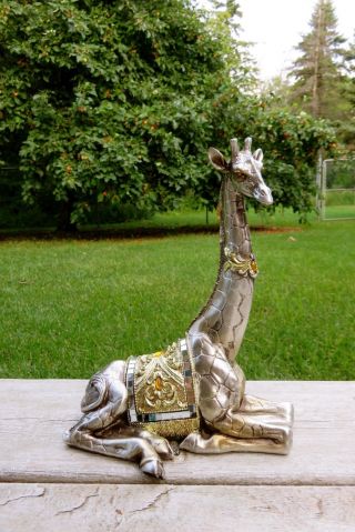 Baby Giraffe Figurine Decoration Ornament Resin Resting Gold Blanket