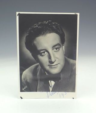 Signed - Peter Sellers - British Comedian Autographed Photograph