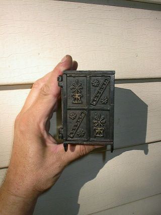 OLD SMALL 1881 SECURITY SAFE DEPOSIT SAFE ANTIQUE CAST IRON STILL BANK TOY 4