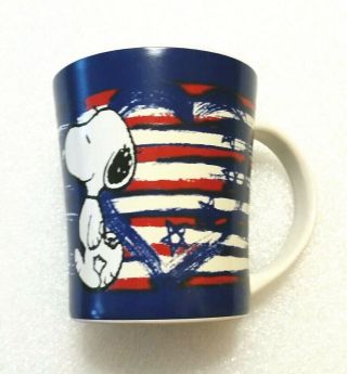 Peanuts Patriotic Snoopy Mug,  Gibson 15 Oz Coffee Cup 107754.  01 Stoneware
