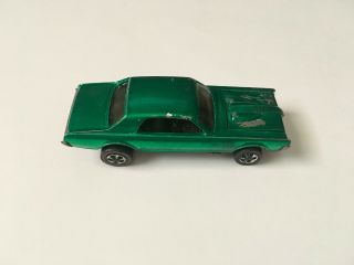 HOT WHEELS REDLINE - 1968 Custom Cougar in SpectraFlame green. 2