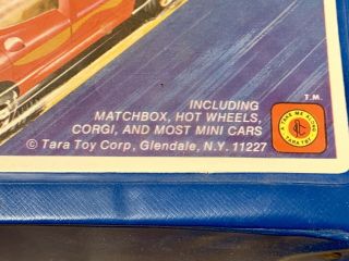 Vintage 1970s Tara Toy blue car case 24 Hot Wheels Matchbox diecast toy vehicles 5