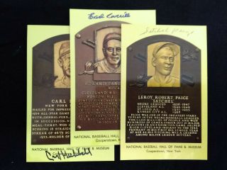 3 Mlb Hall Of Fame Postcards Signed By Satchel Paige,  Earl Averill,  Carl Hubbell
