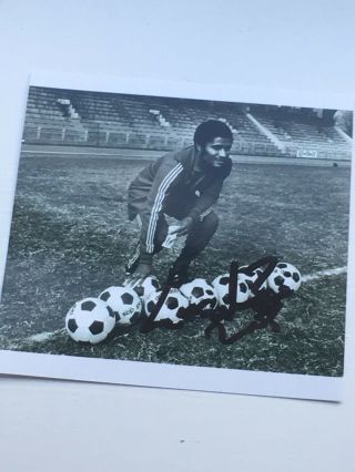 Eusebio Hand Signed Autograph Photo Portugal Footballer Legend
