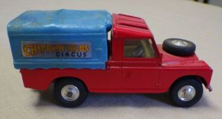 Vintage Corgi Toys Land Rover Chipperfields Circus Cn