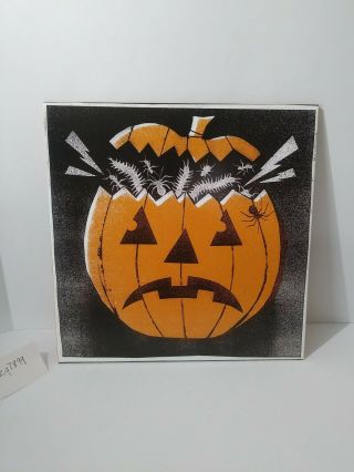 HALLOWEEN 3.  Season of The Witch.  Orange Vinyl Edition.  MONDO LP. 3