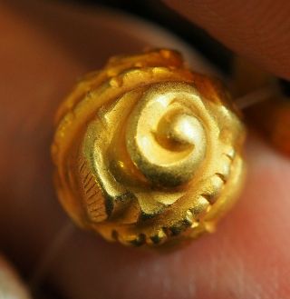 Antique Solid Gold 18k Pyu Gold Spiral Wye Shell Bead Pendant