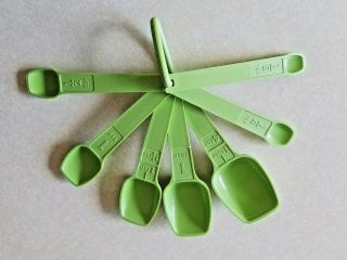 Tupperware Measuring Spoons Lime Green Set