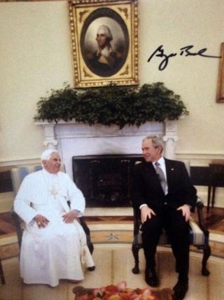 President George W Bush Rare Sgned 8 - 10 Photo Lovely