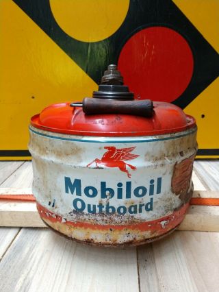L1 - Vintage Mobiloil Gasoline Outboard Motor 2 1/2 Gal Gas Can Oil Boats Display