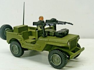 Dinky Toy 612 Army Large Commando Jeep