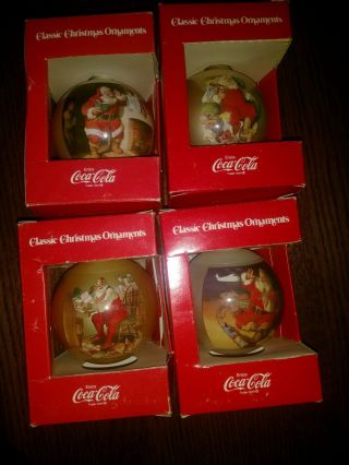 Coca Cola - Complete Set 1976 Classic Christmas Ornaments - Corning Glass
