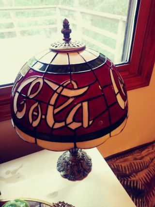 Tiffany Style Coca - Cola Stained Glass Plastic Table Lamp Vintage 15 1/2 "