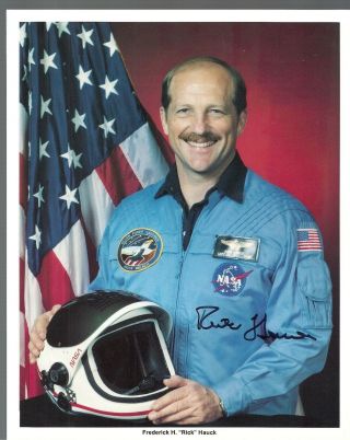 Autograph,  Hand Signed Astronaut: Fred Hauck.  Official Nasa Photo
