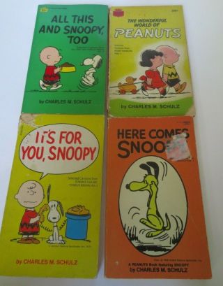 Vintage Peanuts Snoopy Charlie Brown Books 4 Paperbacks Schultz