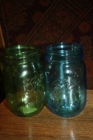 2 Ball Perfect Mason Pint Jars 100th Anniversary Vintage Style 1 Green 1 Blue