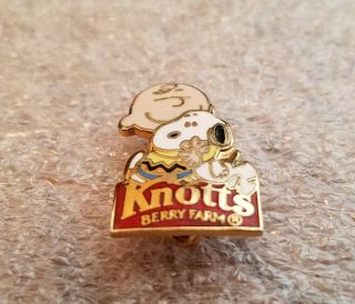 Charlie Brown & Snoopy At Knotts Berry Farm,  Vintage 1950 United Features