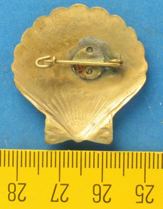 113 Large Shell Oil enamel lapel badge pin 2