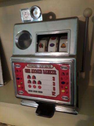 Medley Mfg Co One Arm Banker 5 Cent Slot Machine