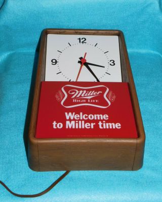 Vintage 1982 Miller High Life Beer Lighted Sign Clock