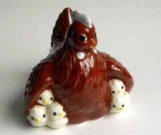 Vintage Norcrest Mother Hen With Chicks Under Her Wings Chicken Bank