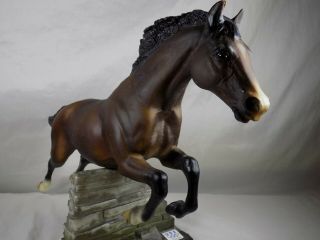 Vintage Breyer Jumping Horse Snowbound USET Olympic Dappled Bay with Wall 4