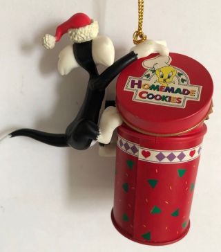 Looney Tunes Christmas Tree Ornament Sylvester Tweety Can Homemade Cookies 2