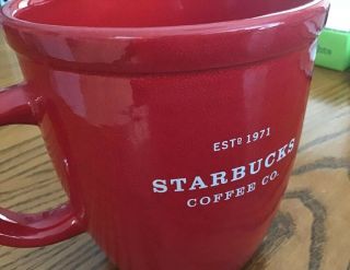 Starbucks Coffee Company 16 oz Red Barista Mug Cup 2001 ESTD 1971 In EUC 4