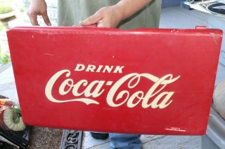 Vintage 1960 ' s Coca Cola Soda Pop Machine Picnic Cooler 22 