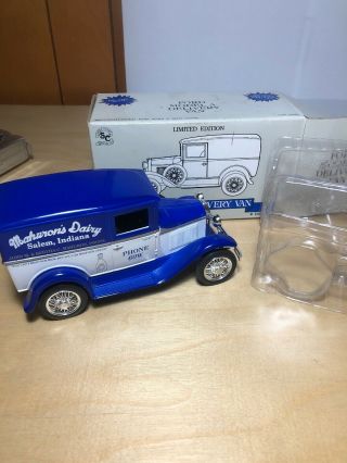 Mahurons Dairy Salem Indiana Limited 1/25 Scale Bank Van