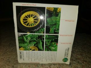 Ertl,  John Deere Unstyled Model B Tractor,  Precision Classics,  1:16 Scale. 3