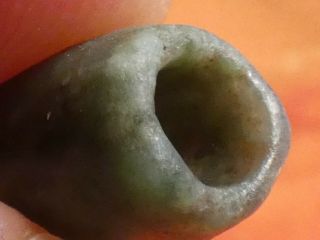 ANCIENT PRE - COLUMBIAN MESOAMERICAN RICH GREEN JADE NECKLACE BEAD 16.  5 BY 9.  2 MM 7