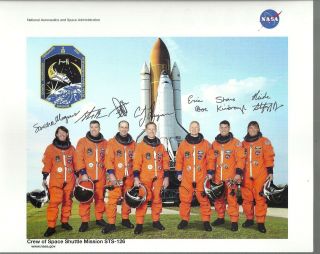 Sts - 126 Nasa Crew Photo,  Autopen By All 7 Astronauts